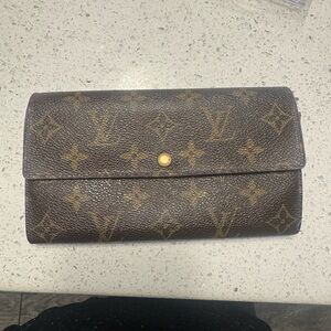 Louis Vuitton Authentic Brown Monogram Clutch Wallet